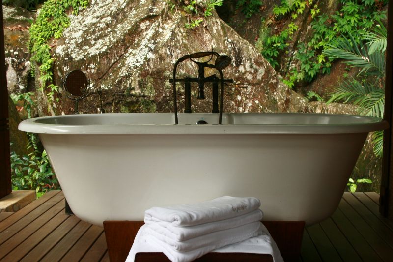 Bathtub Restoration in Denver, CO
